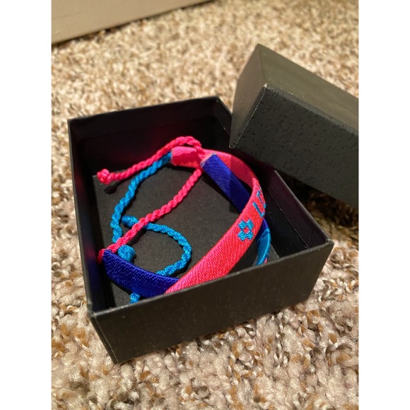 LIKE NEW Show Me Your Mumu Bracelets - Picture 2 of 2